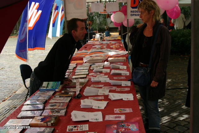  RenÃ© Vriezen 2009-10-10 #0098 COC-MG Coming Out Dag Arnhem Informatiemarkt zaterdag 10 oktober 2009