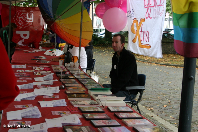  RenÃ© Vriezen 2009-10-10 #0074 COC-MG Coming Out Dag Arnhem Informatiemarkt zaterdag 10 oktober 2009