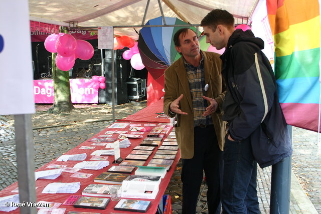  RenÃ© Vriezen 2009-10-10 #0059 COC-MG Coming Out Dag Arnhem Informatiemarkt zaterdag 10 oktober 2009