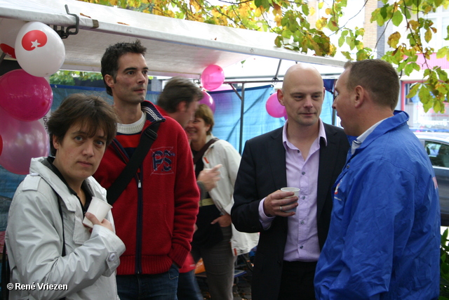  RenÃ© Vriezen 2009-10-10 #0064 COC-MG Coming Out Dag Arnhem Informatiemarkt zaterdag 10 oktober 2009