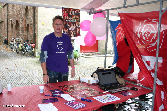  RenÃ© Vriezen 2009-10-10 #0032 COC-MG Coming Out Dag Arnhem Informatiemarkt zaterdag 10 oktober 2009