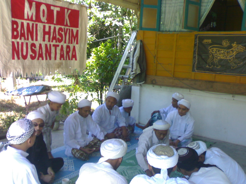 jamuan anak2 yatim MQTK-Bani Hasyim - 