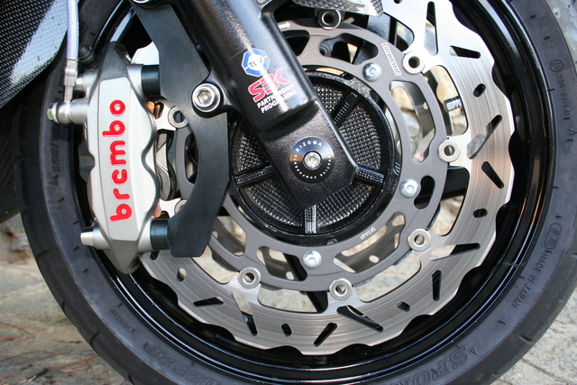 Тормоза max. Yamaha r1 тормоза. Yamaha 2t BREMBO. Yamaha jog BREMBO тормоза. Tokico тормозные суппорта Yamaha.