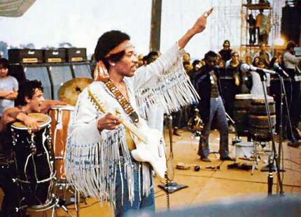 jimi-hendrix-woodstock - 