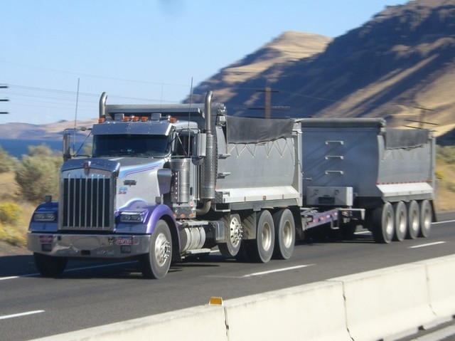 CIMG8261 Trucks
