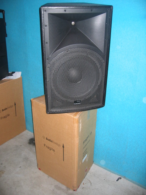 Pa speakers italie 003 auto,s audio