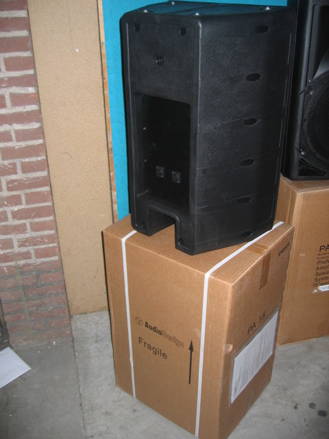 Pa speakers italie 005 auto,s audio