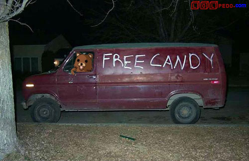 pedobear-free-candy-van - 
