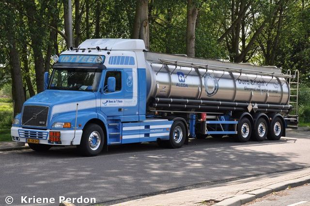 Intveen, Kees  BL-SB-54 [Opsporing] Volvo NH