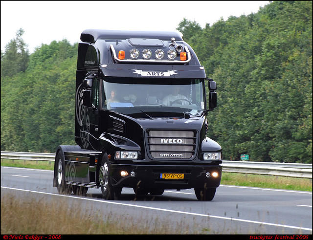 Arts   BS-VP-05 [Opsporing] Iveco Strator