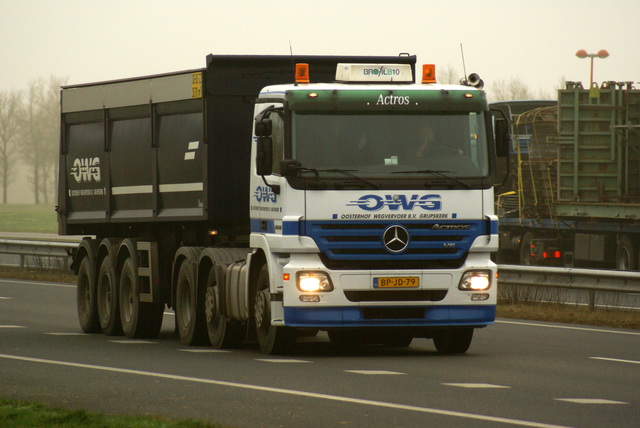 2007-19-12 023 vrachtwagens