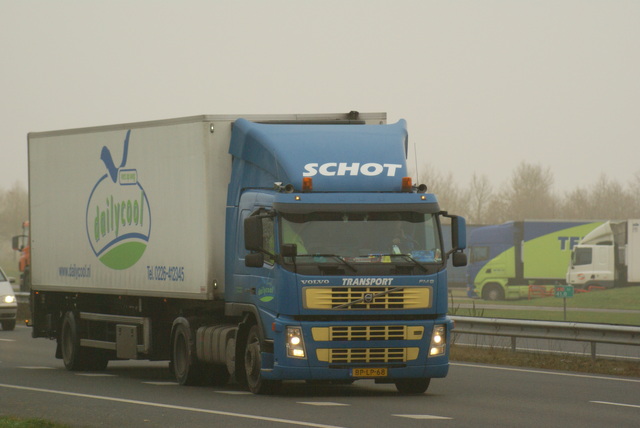 2007-19-12 013 vrachtwagens