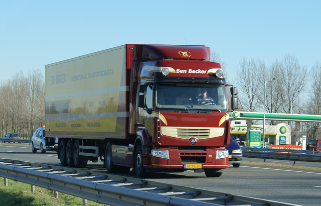 20080217 7 vrachtwagens