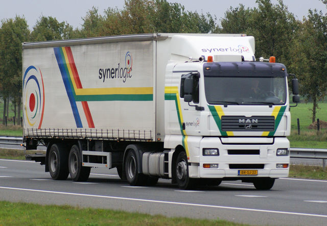 DSC03911 vrachtwagens