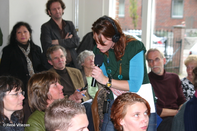 ©René Vriezen 2007-11-01 #0064 NCRV programma stand.nl_Debat Prachtwijken Min. Ella Vogelaar_01-11-2007