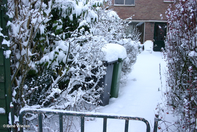  RenÃ© Vriezen 2009-12-20 #0028 Presikhaaf Sneeuw rond om huis zondag 20 december 2009