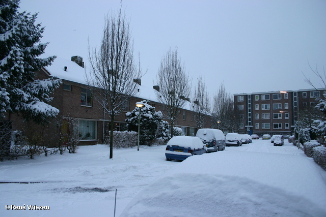  René Vriezen 2009-12-20 #0036 Presikhaaf Sneeuw rond om huis zondag 20 december 2009