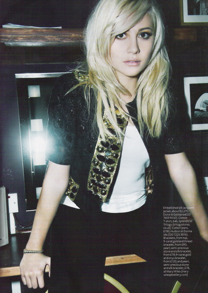 Pixie Lott InStyle Magazine January 2010 007 - 