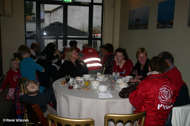  RenÃ© Vriezen 2010-01-23 #0194 PvdA Arnhem GR2010 Kandidaten plakken affiches zaterdag 23 januari 2010