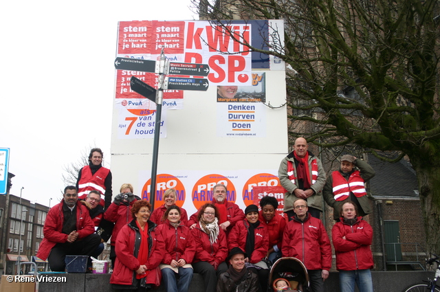  RenÃ© Vriezen 2010-01-23 #0102 PvdA Arnhem GR2010 Kandidaten plakken affiches zaterdag 23 januari 2010