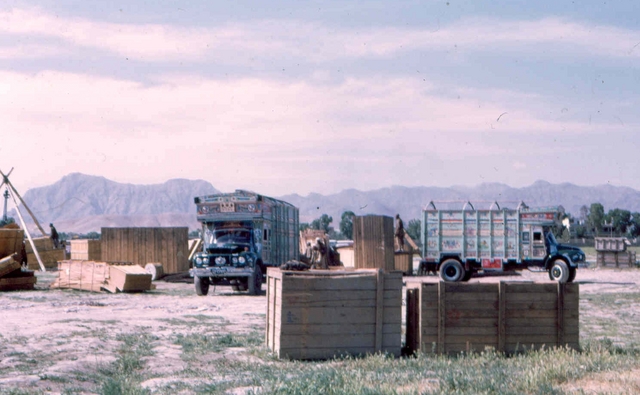 kabul vliegveld Afghanstan 1971, on the road