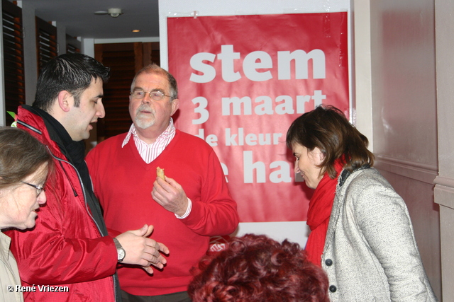  RenÃ© Vriezen 2010-02-13 #0123 PvdA Armhem Canvassen Binnenstad Arnhem zaterdag 13 februari 2010