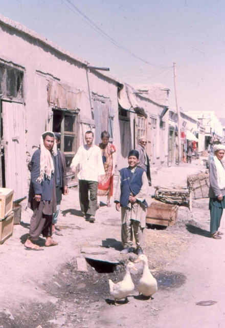 kabul, chickenstreet Afghanstan 1971, on the road