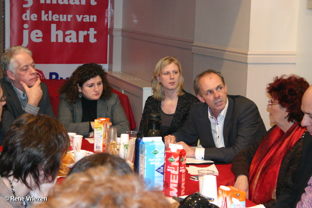  René Vriezen 2010-02-24 #0006 PvdA Debat over werk met Mariëtte Hamer woensdag 24 februari 2010
