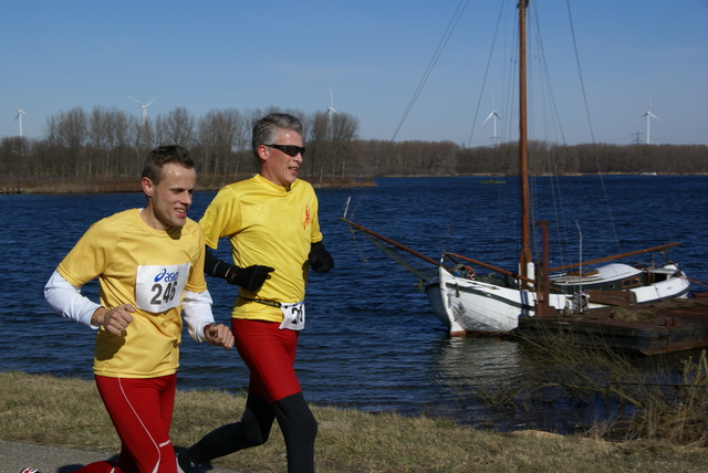 DSC00077 Brielse Maasloop 7 maart 2010