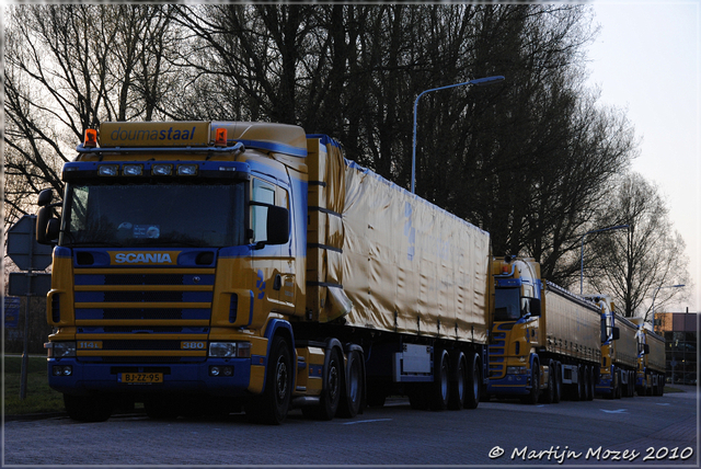 DSC 0482-border Vrachtwagens