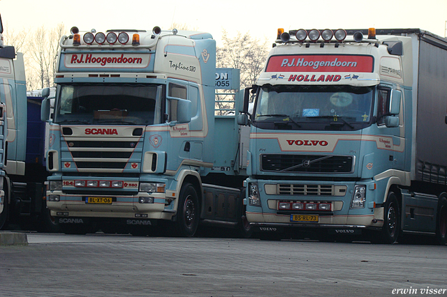 23-12-07 021-border truck pice