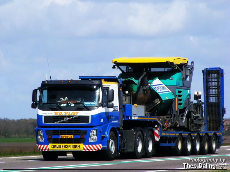 Vlist van der -  BV-RV-36-border Volvo  2010