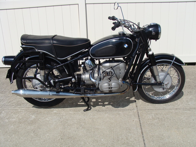 662671 '67 R69S Black, Wixom Bags & Fairing 017 SOLD....1967 BMW R69S #662671 Black, 41,000 Miles. Wixom Bags & Fairing w/Lowers. 