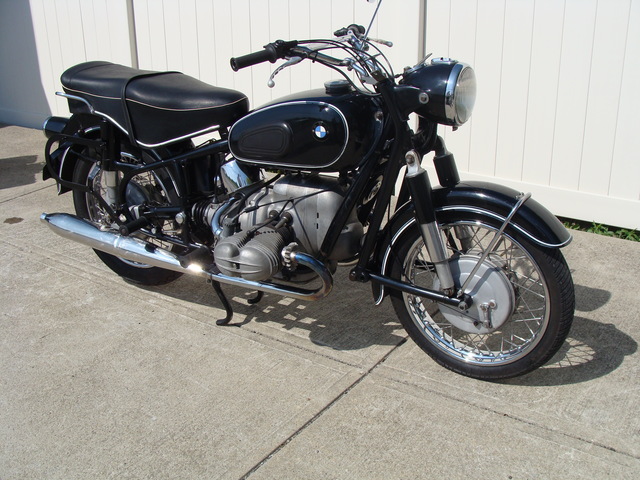 662671 '67 R69S Black, Wixom Bags & Fairing 018 SOLD....1967 BMW R69S #662671 Black, 41,000 Miles. Wixom Bags & Fairing w/Lowers. 