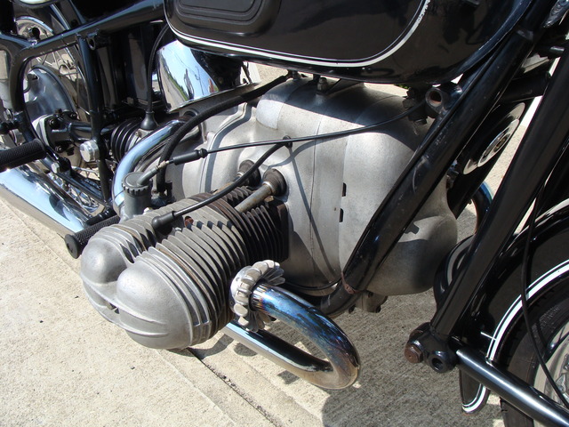 662671 '67 R69S Black, Wixom Bags & Fairing 021 SOLD....1967 BMW R69S #662671 Black, 41,000 Miles. Wixom Bags & Fairing w/Lowers. 