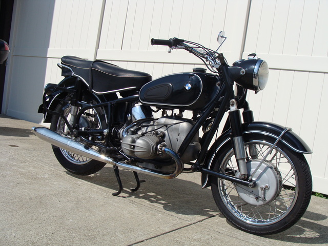 662671 '67 R69S Black, Wixom Bags & Fairing 027 SOLD....1967 BMW R69S #662671 Black, 41,000 Miles. Wixom Bags & Fairing w/Lowers. 