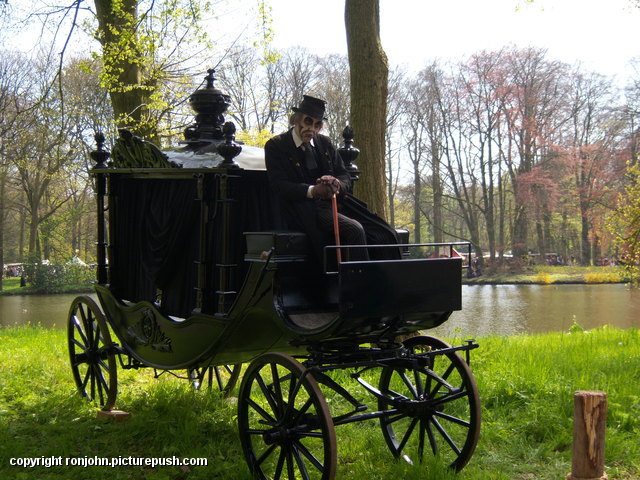 Elf Fantasy Fair 24-04-10 (64) John en Evelien bij de Elf Fantasy Fair 2010