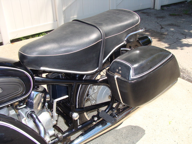 662671 '67 R69S Black, Wixom Bags & Fairing 036 SOLD....1967 BMW R69S #662671 Black, 41,000 Miles. Wixom Bags & Fairing w/Lowers. 