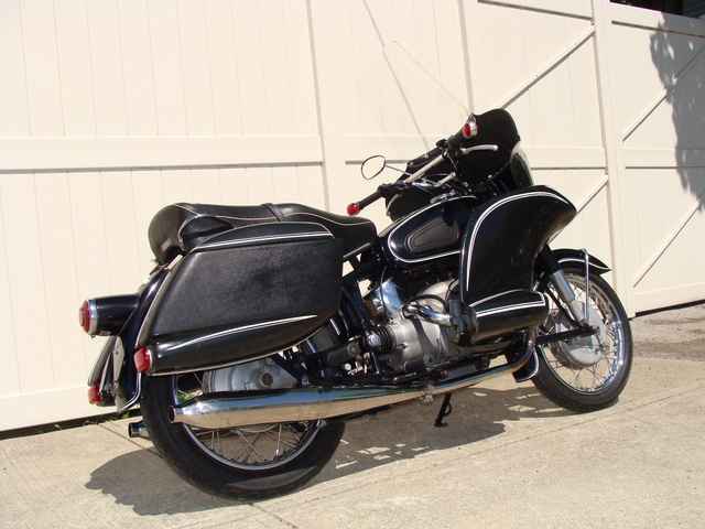 662671 '67 R69S Black, Wixom Bags & Fairing 082 SOLD....1967 BMW R69S #662671 Black, 41,000 Miles. Wixom Bags & Fairing w/Lowers. 