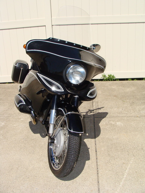 662671 '67 R69S Black, Wixom Bags & Fairing 084 SOLD....1967 BMW R69S #662671 Black, 41,000 Miles. Wixom Bags & Fairing w/Lowers. 