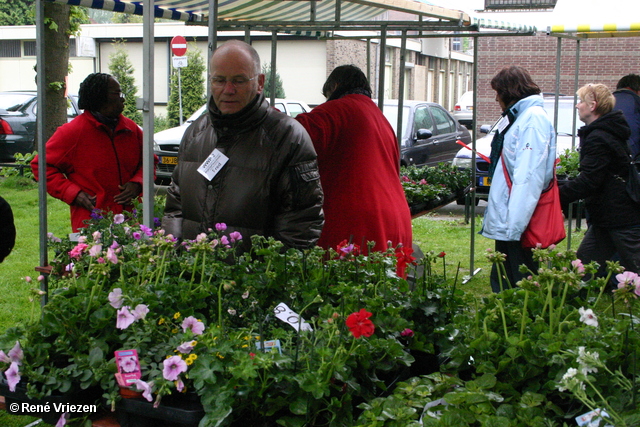  RenÃ© Vriezen 2010-05-08 #0107 WWP2 Wijk Opfleur Aktie Presikhaaf 2 zaterdag 8 mei 2010