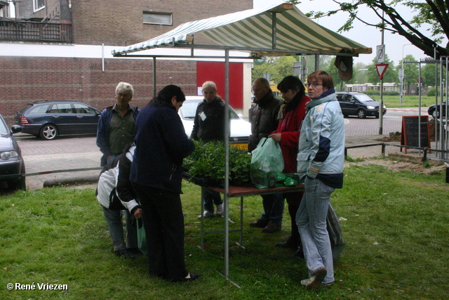  RenÃ© Vriezen 2010-05-08 #0149 WWP2 Wijk Opfleur Aktie Presikhaaf 2 zaterdag 8 mei 2010