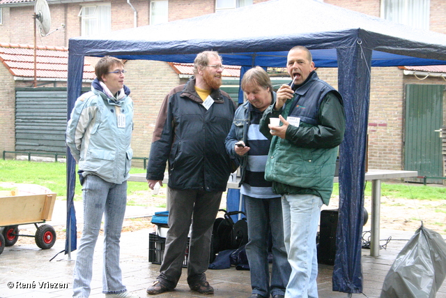  RenÃ© Vriezen 2010-05-08 #0084 WWP2 Wijk Opfleur Aktie Presikhaaf 2 zaterdag 8 mei 2010