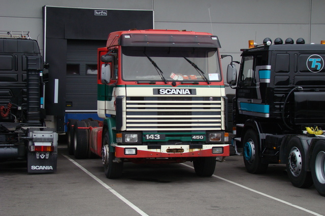 28.10.7 043 truck pice