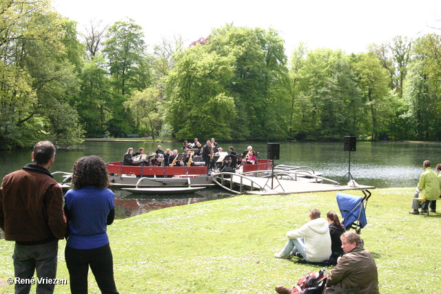  RenÃ© Vriezen 2010-05-16 #0035 Beezzzty BigBand SonsbeekPark Vlonder zondag 16 mei 2010