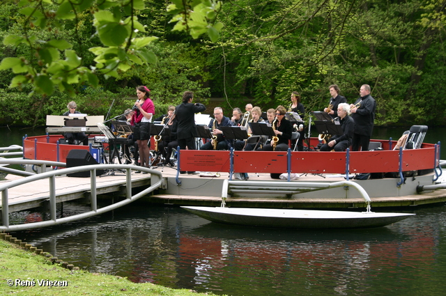  RenÃ© Vriezen 2010-05-16 #0008 Beezzzty BigBand SonsbeekPark Vlonder zondag 16 mei 2010