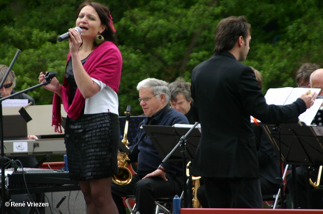  RenÃ© Vriezen 2010-05-16 #0009 Beezzzty BigBand SonsbeekPark Vlonder zondag 16 mei 2010