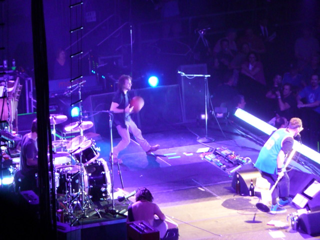 P1050719 Pearl Jam - Madison Square Garden - 5-21-2010