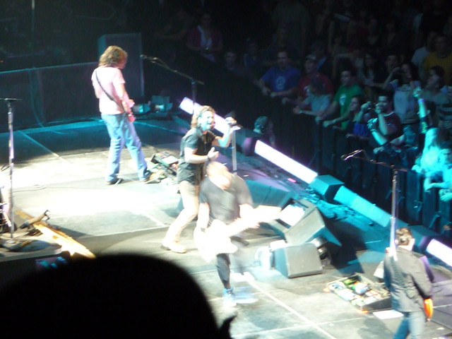 P1050629 Pearl Jam - Madison Square Garden - 5-21-2010