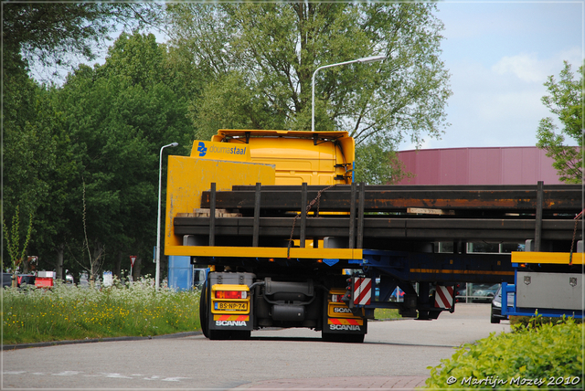 DSC 1562-border Vrachtwagens